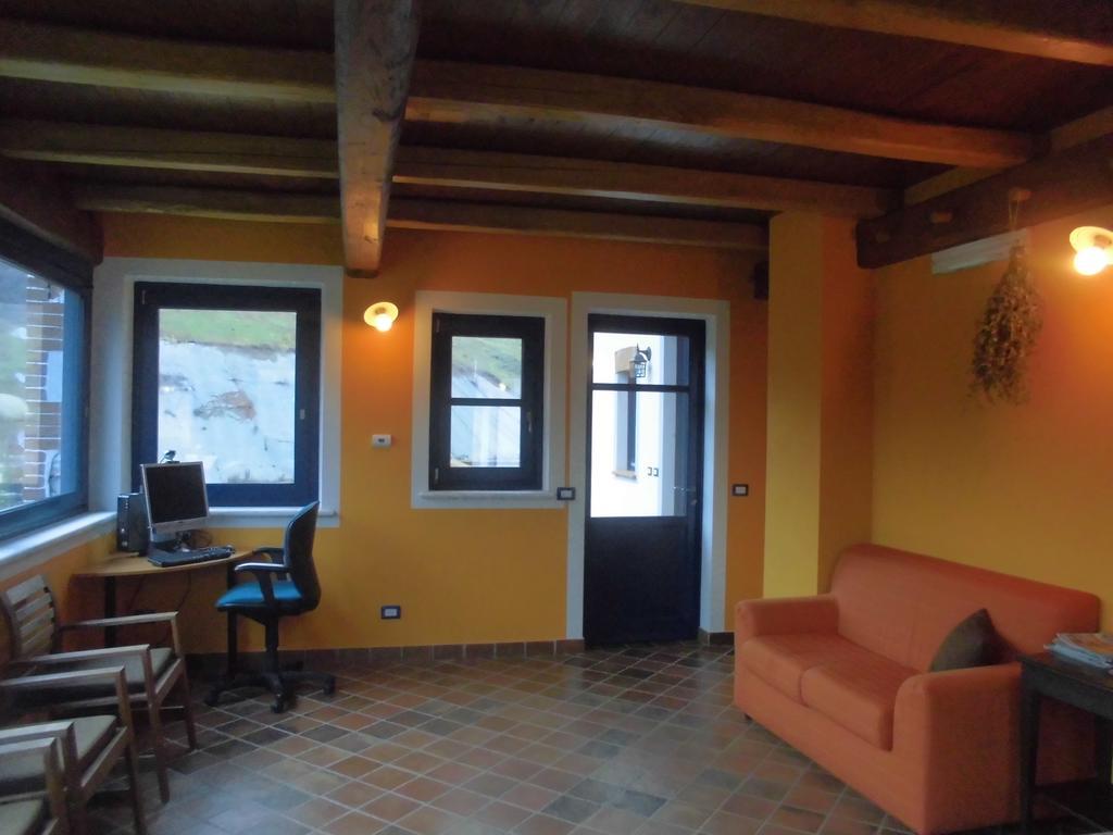 Agriturismo Bio-Ecologico Sant'Isidoro Roccaforte Mondovì Exterior foto